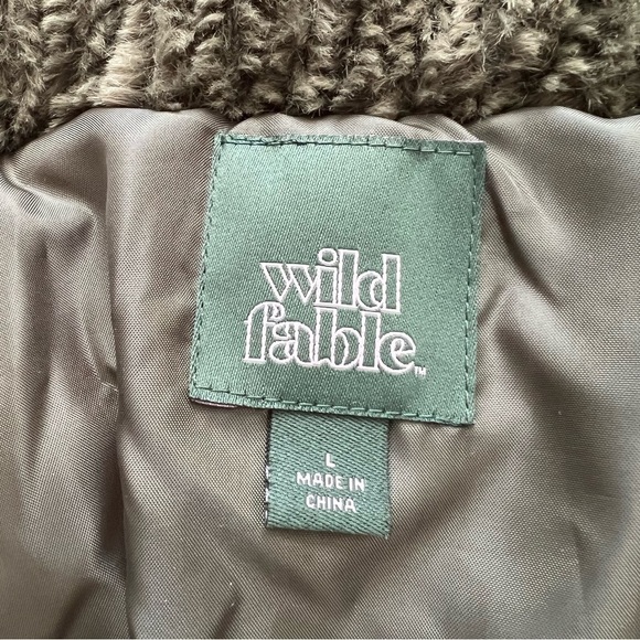 Wild Fable Green Faux Fur Full Zip Bomber Puffer Jacket Size L - Picture 10 of 11